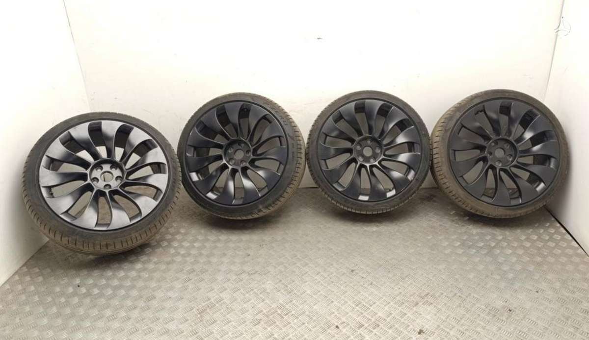 TESLA MODEL Y PERFORMANCE R21, lengvojo lydinio, R21