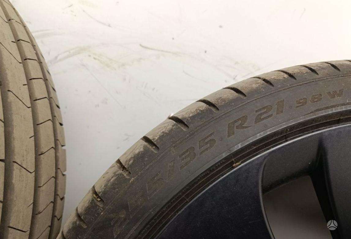 TESLA MODEL Y PERFORMANCE R21, lengvojo lydinio, R21
