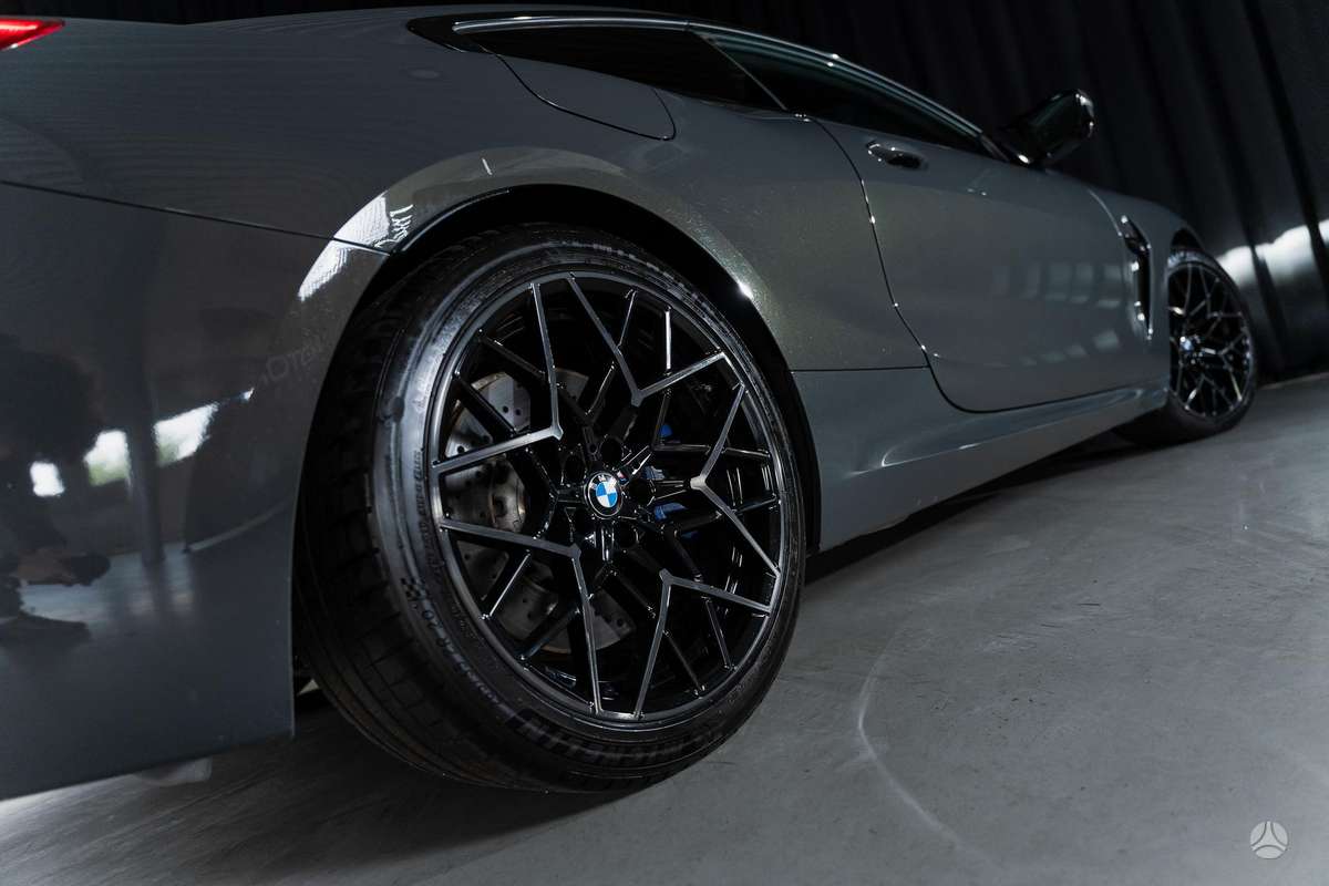BMW M8, 4.4 l., coupe