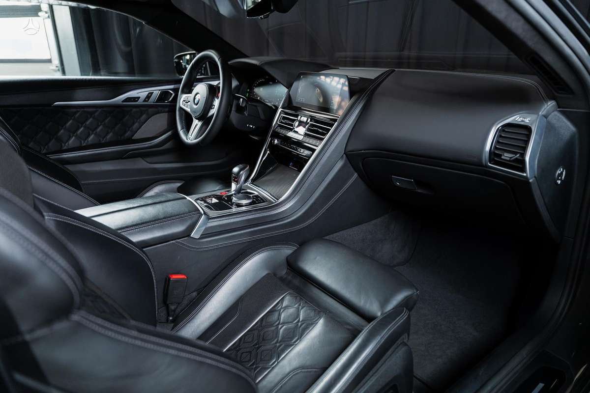 BMW M8, 4.4 l., Купе (coupe)