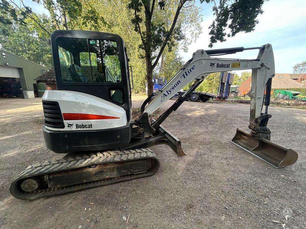 Bobcat E35, ekskavatori