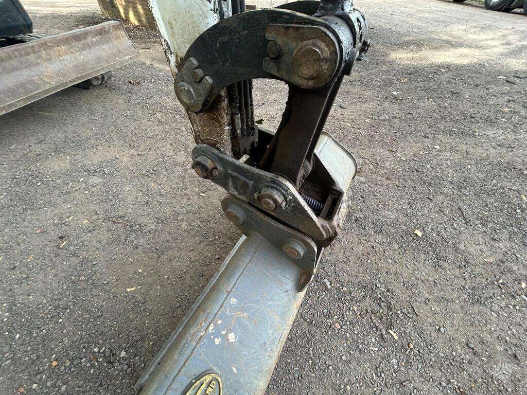 Bobcat E35, ekskavatoriai