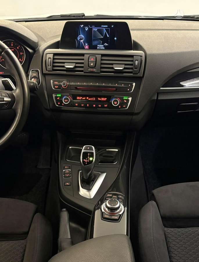 BMW 120, 2.0 l., hatchback