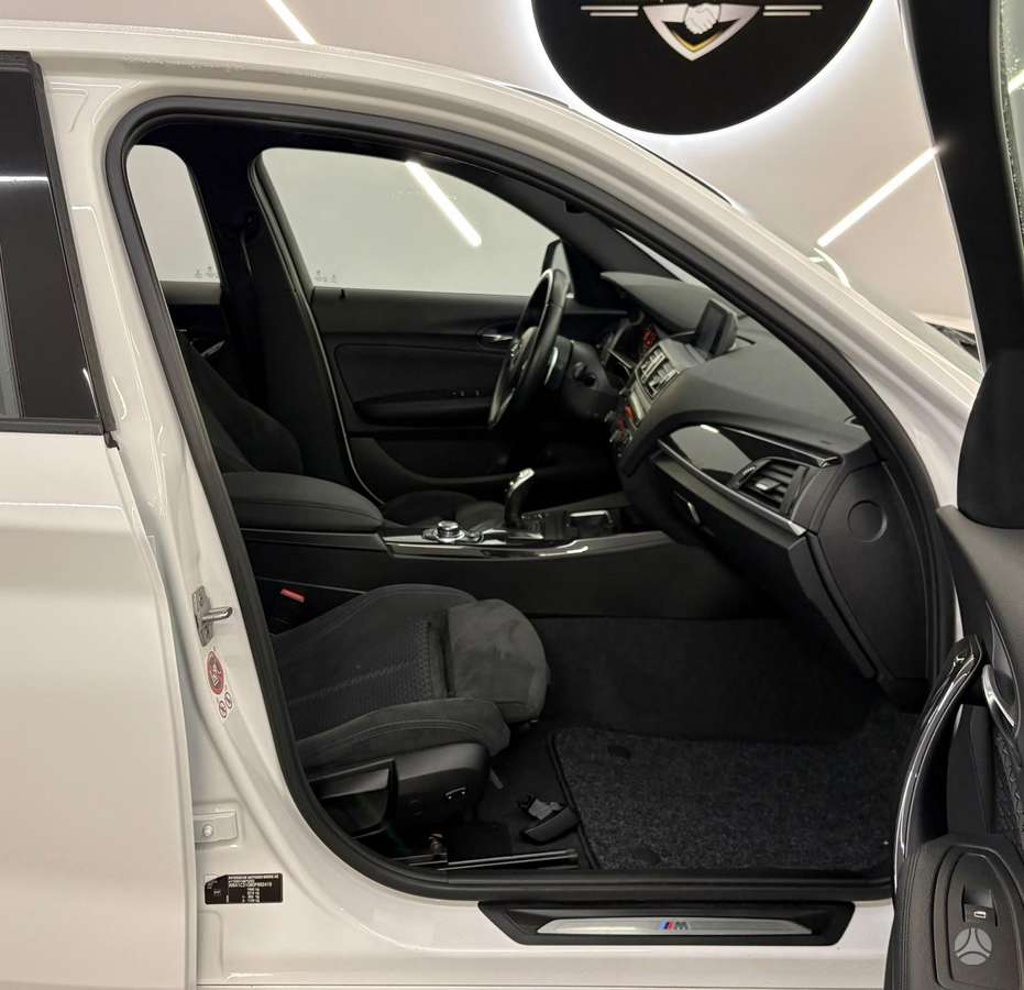 BMW 120, 2.0 l., Хэтчбек