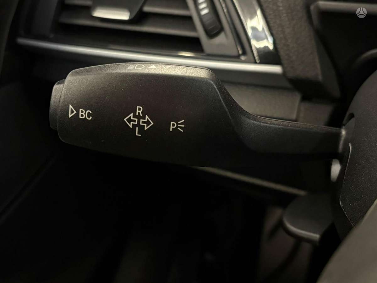 BMW 120, 2.0 l., hatchback