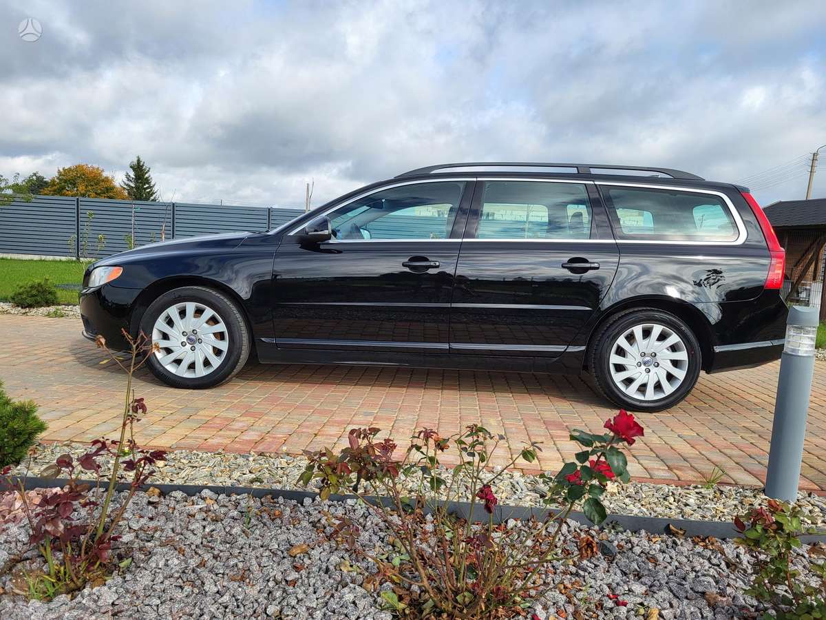 Volvo V70, 2.0 l., Универсал