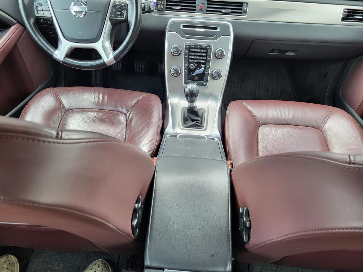 Volvo V70, 2.0 l., universalas