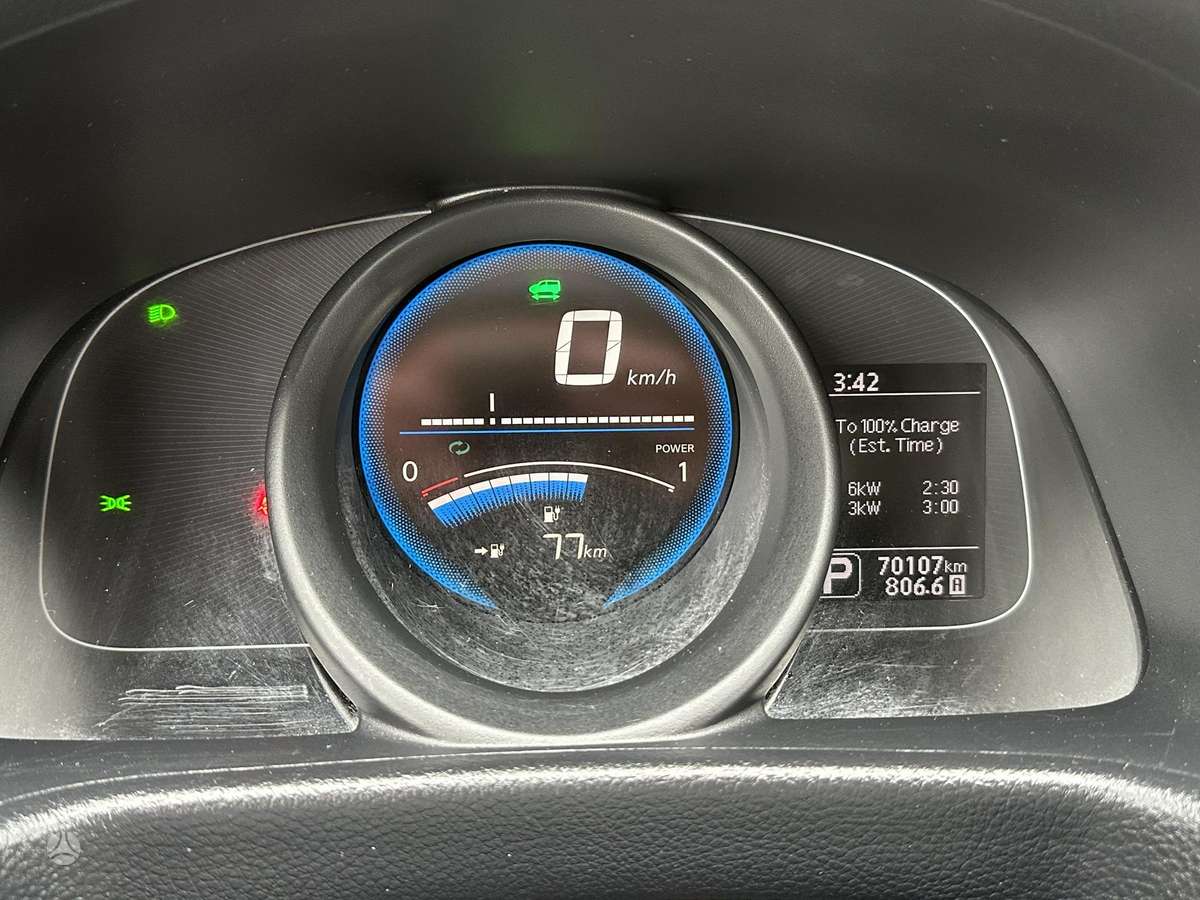Nissan e-NV200, Коммерческий