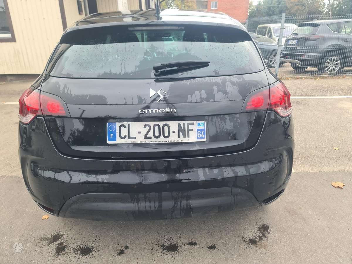Citroen DS4, 1.6 l., hatchback