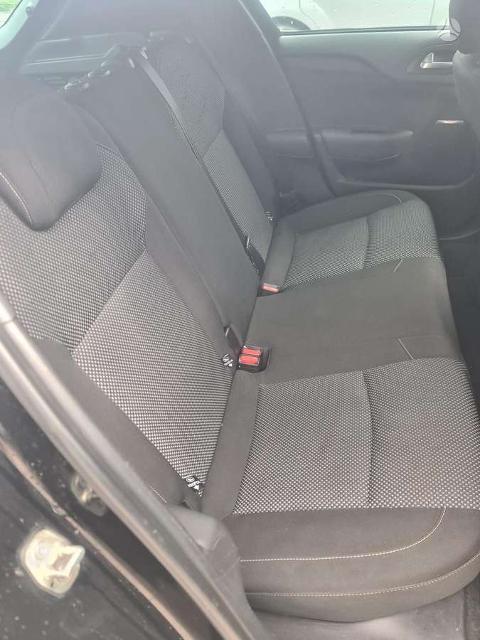 Citroen DS4, 1.6 l., hatchback
