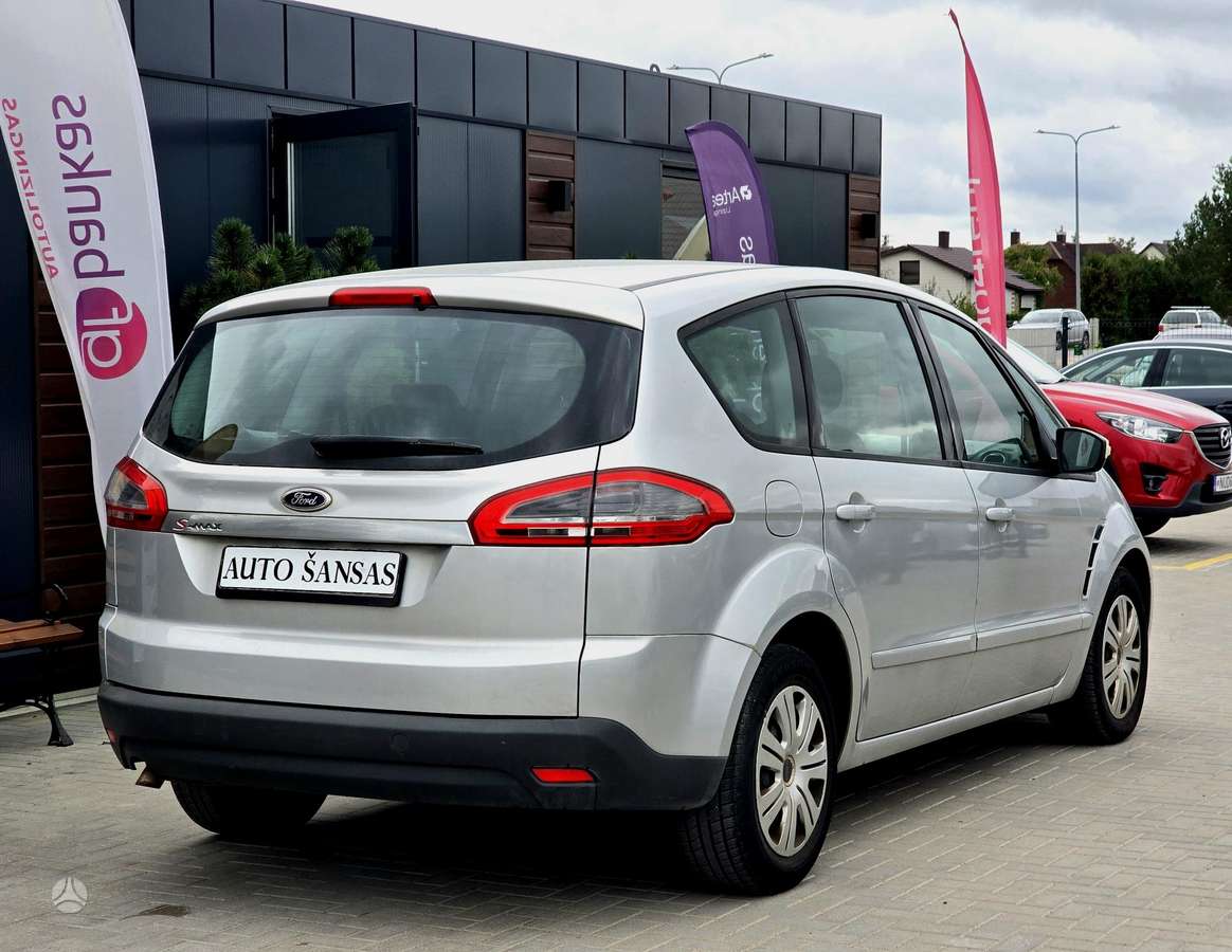Ford S-MAX 2011 — photo 8
