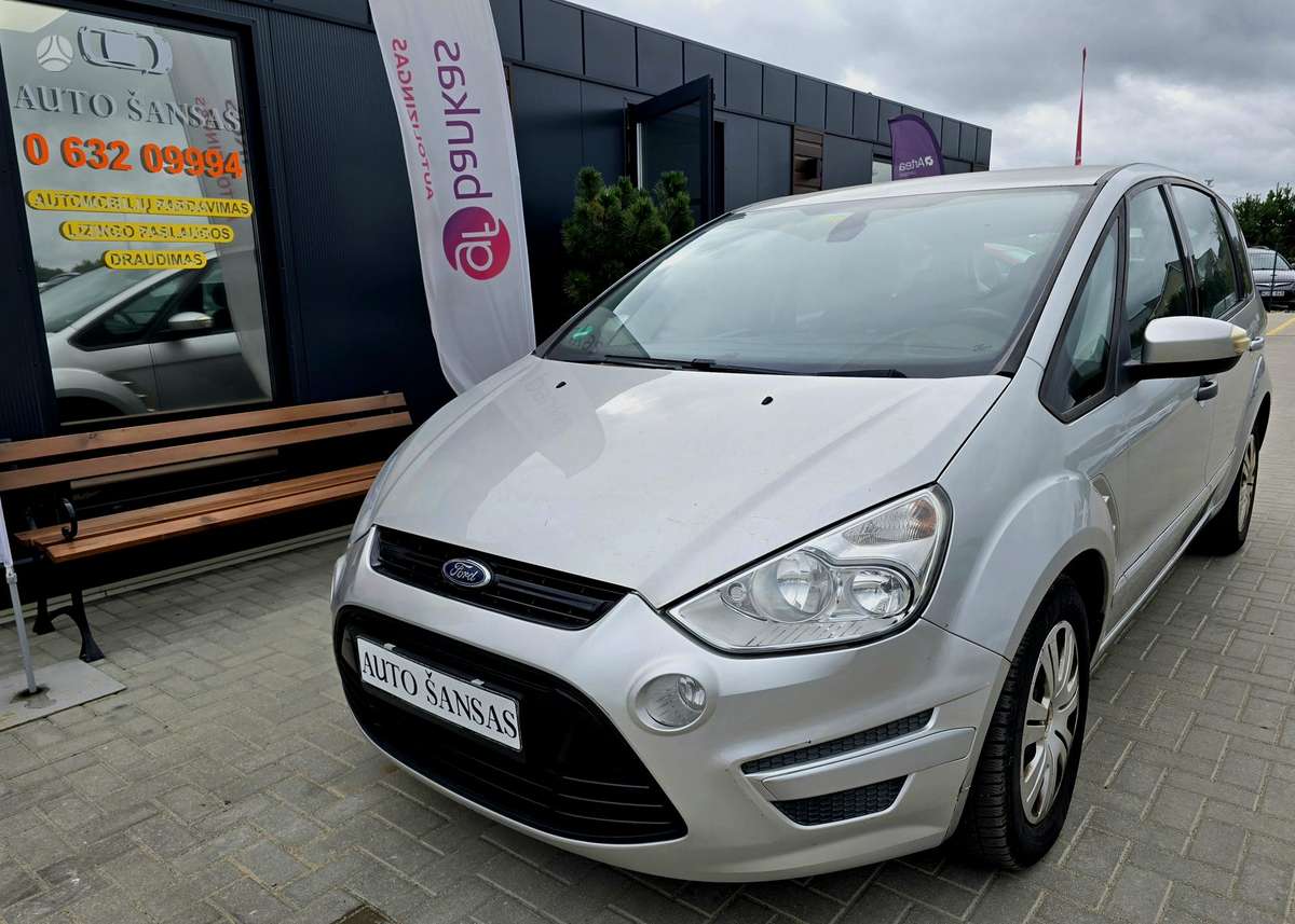 Ford S-MAX 2011 — photo 11
