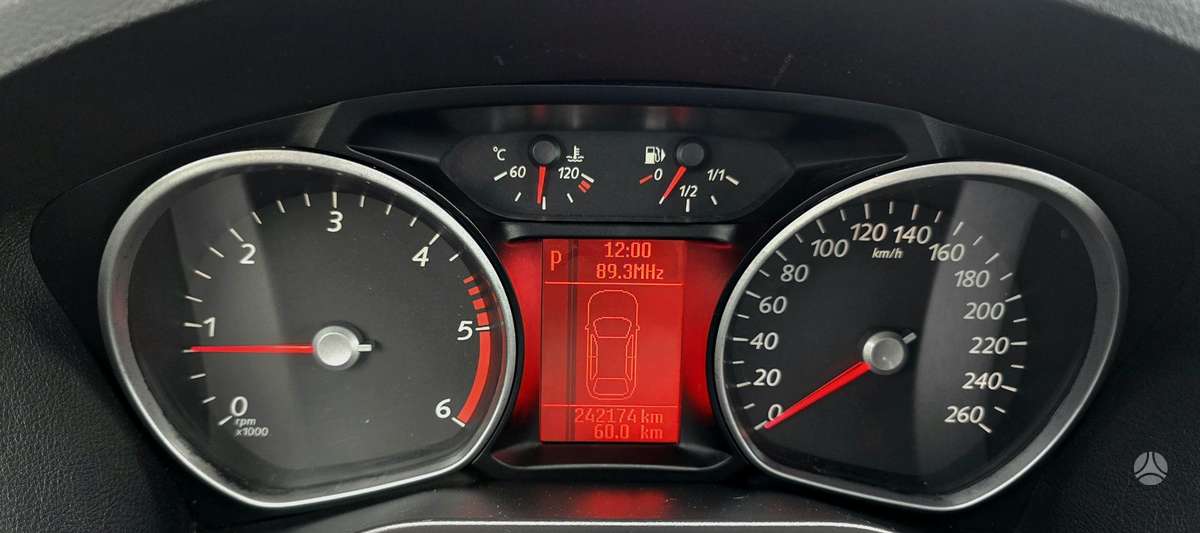 Ford S-MAX 2011 — photo 15