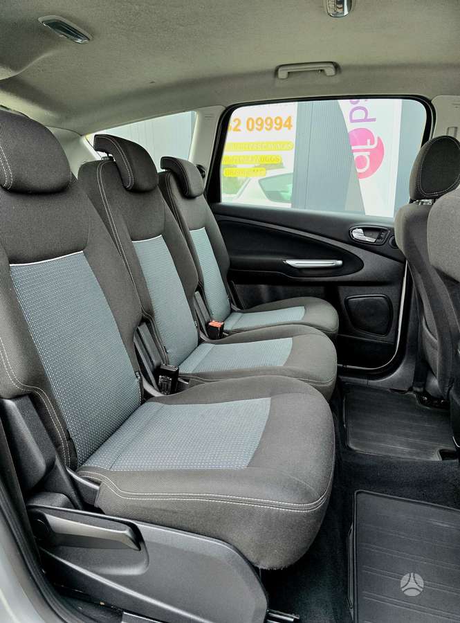 Ford S-MAX 2011 — photo 22