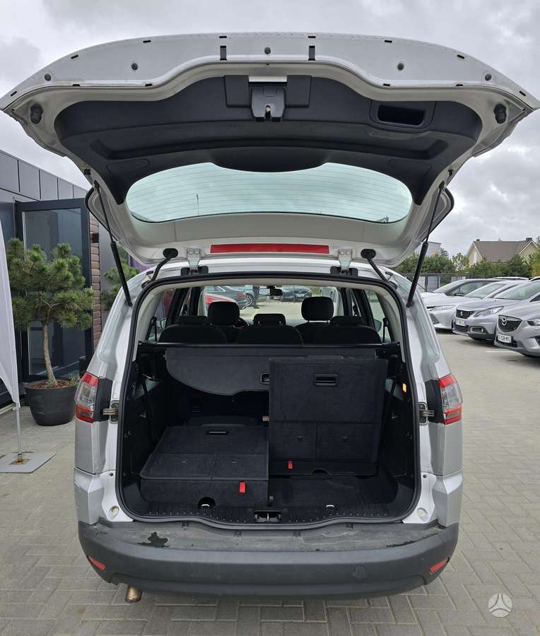 Ford S-MAX 2011 — photo 29