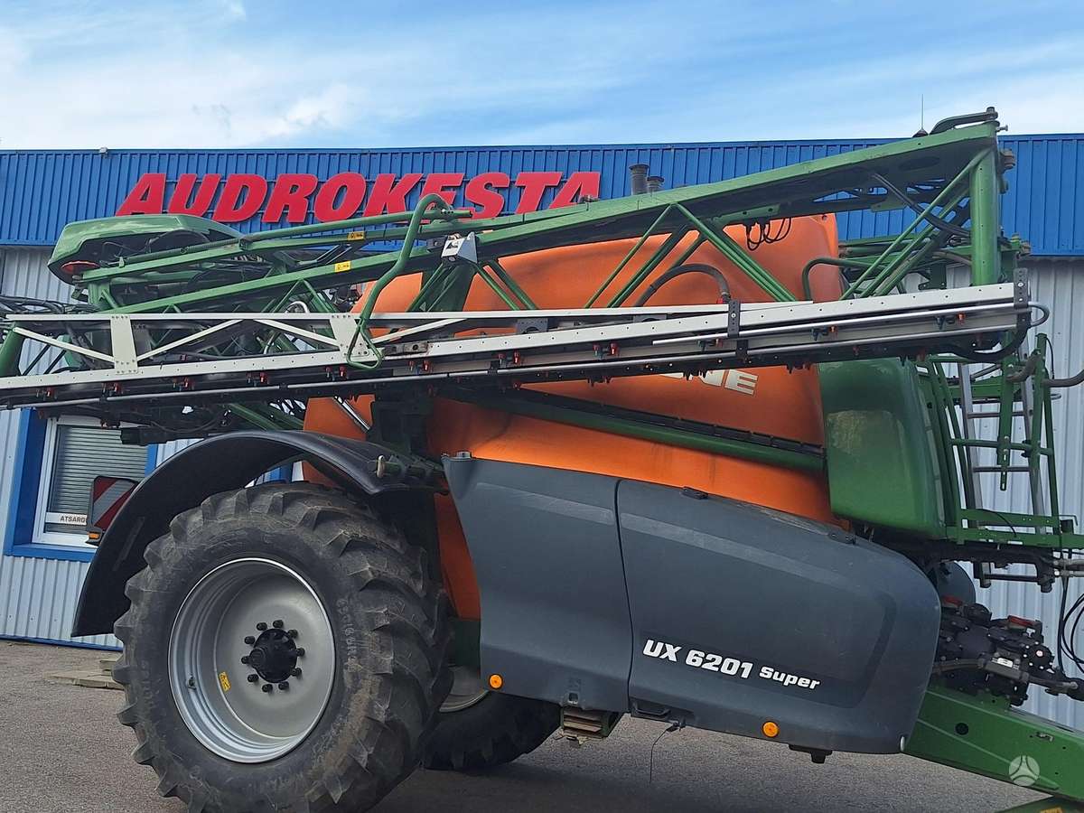 Amazone UX 6201 Super, purkštuvai