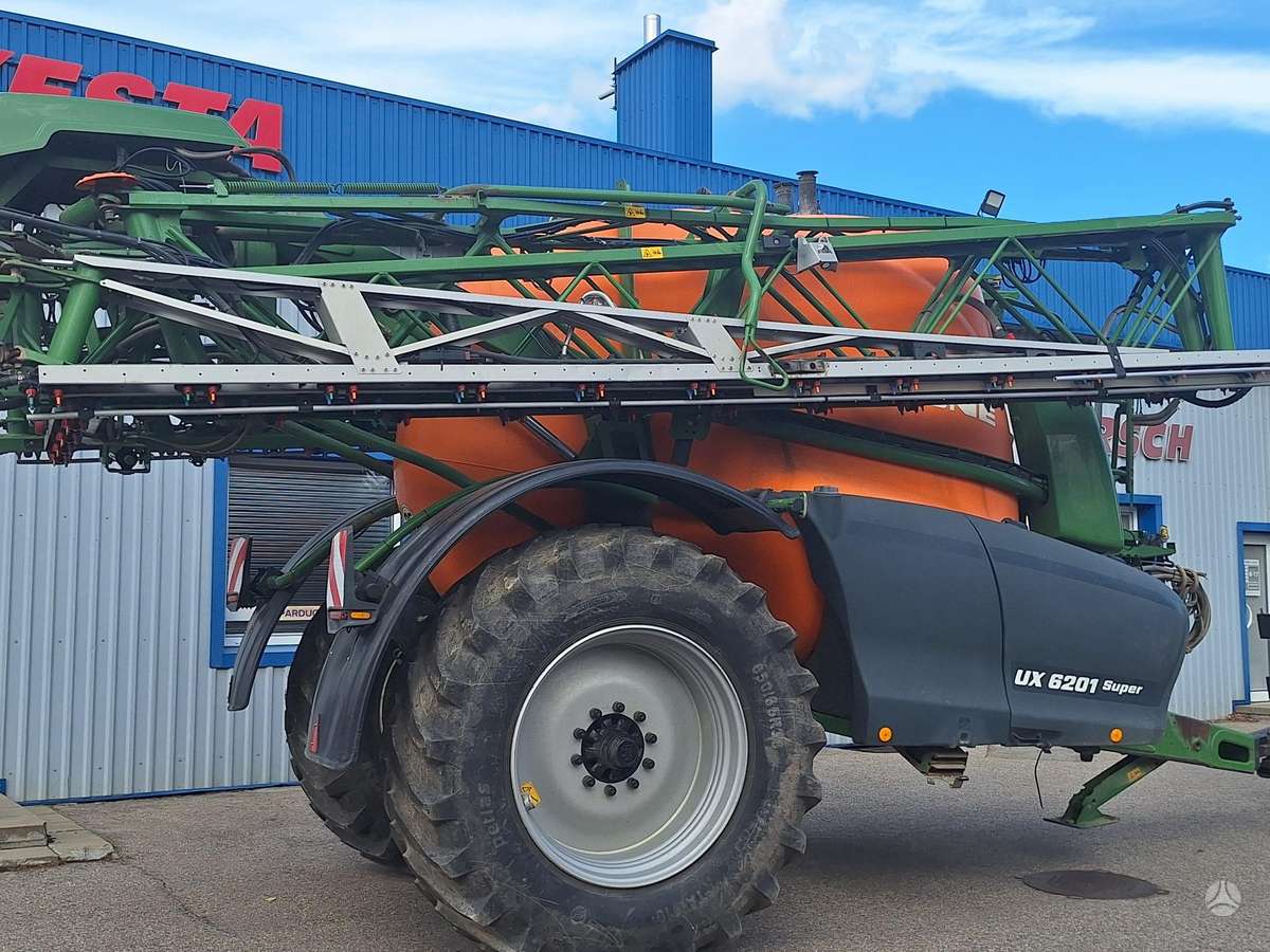 Amazone UX 6201 Super, sprayers