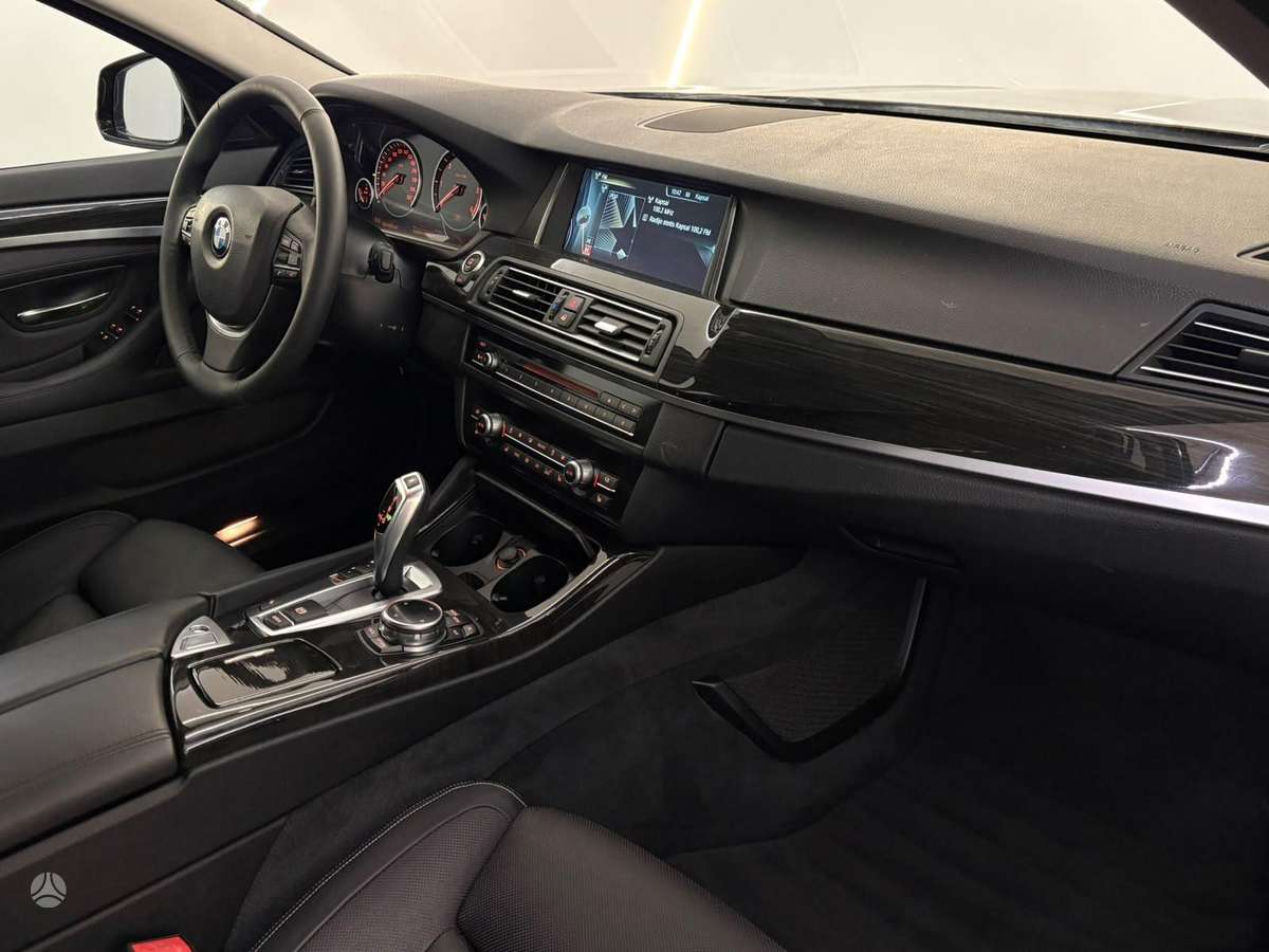BMW 520, 2.0 l., universalas