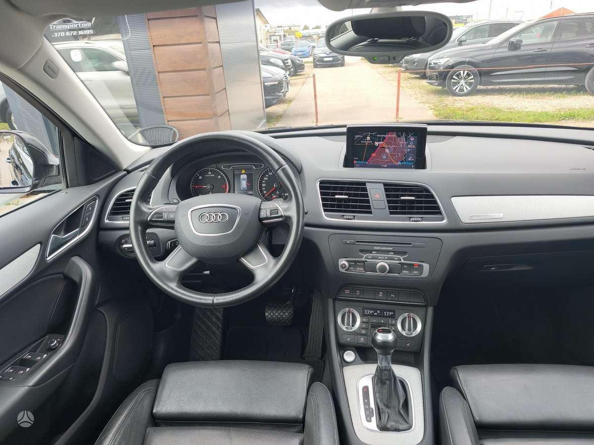 Audi Q3, 2.0 l., Внедорожник / Кроссовер