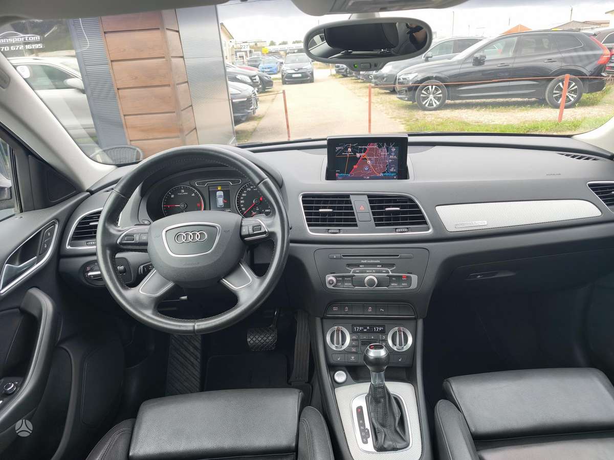 Audi Q3, 2.0 l., Внедорожник / Кроссовер