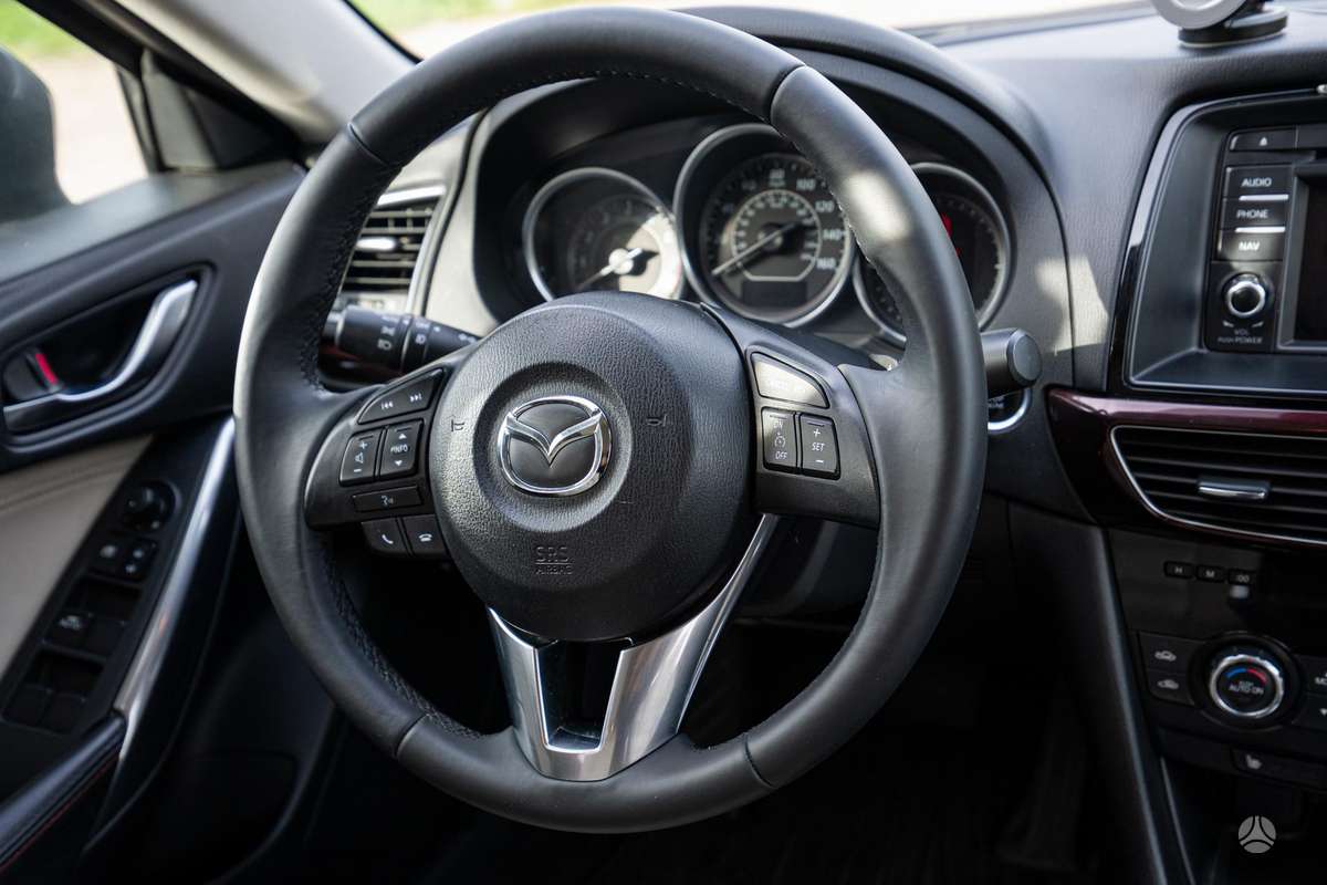 Mazda 6, 2.5 l., Седан