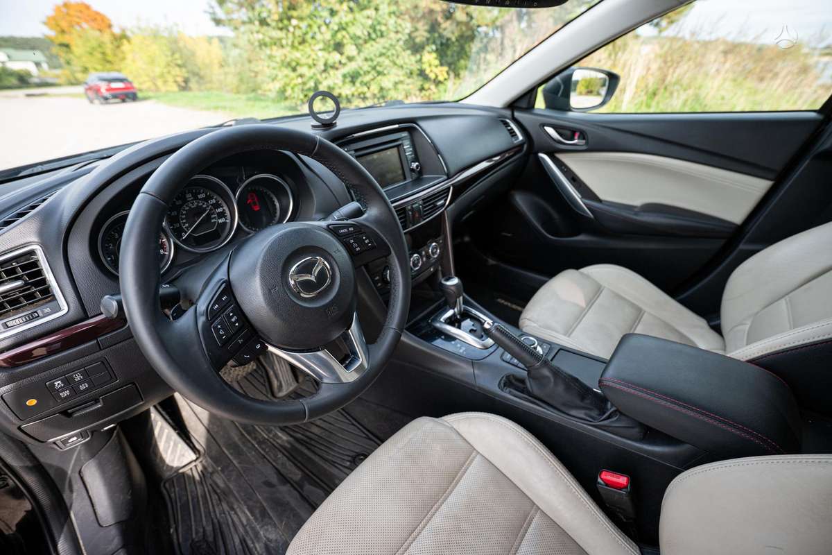 Mazda 6, 2.5 l., sedanas