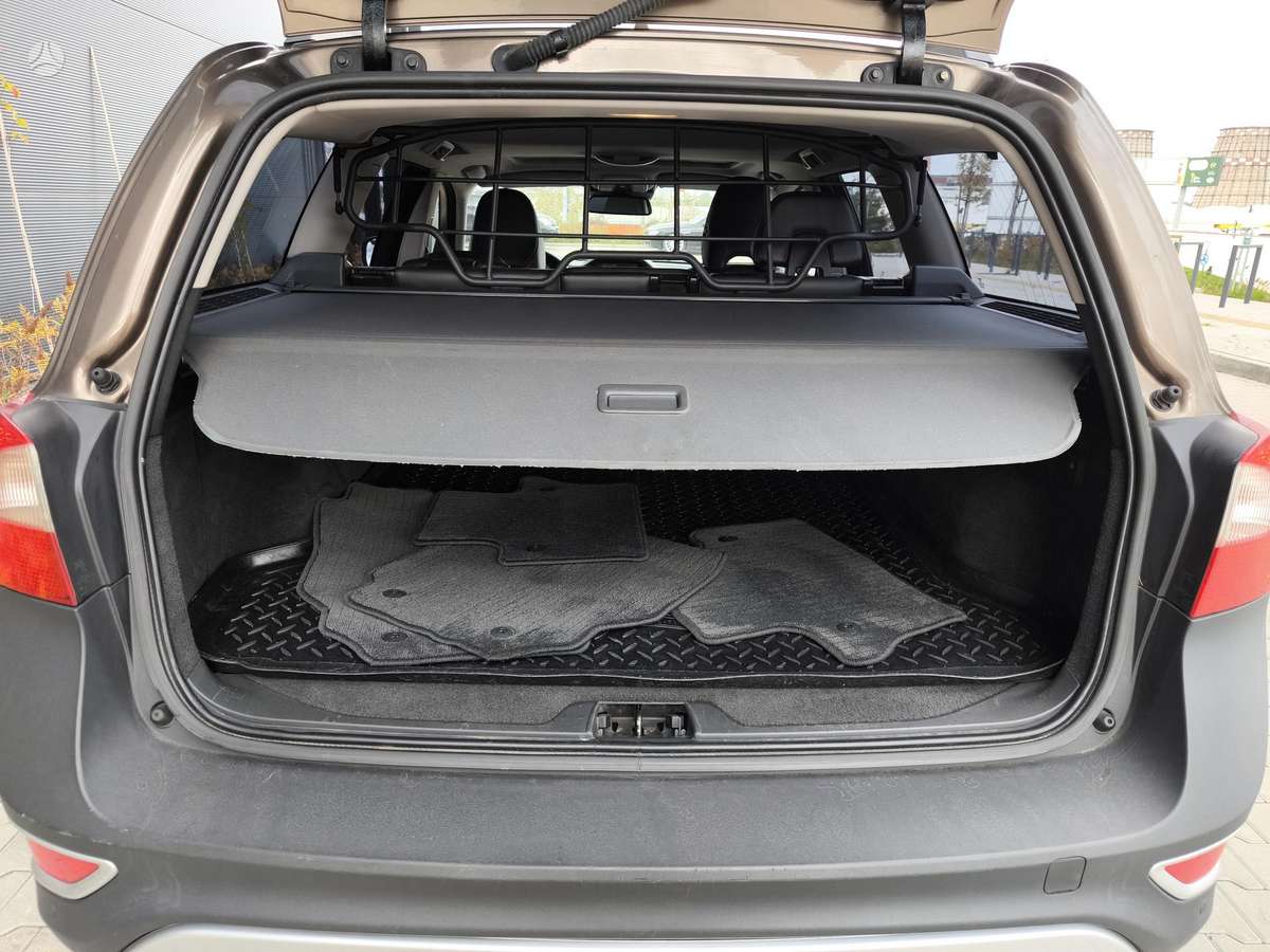 Volvo XC70, 2.4 l., Универсал