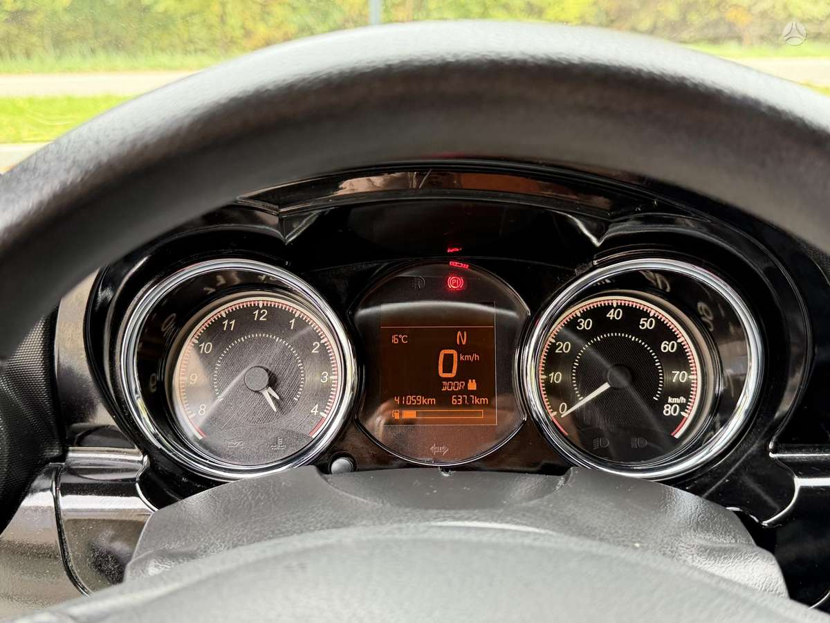 Ligier JS50, 0.5 l., hatchback