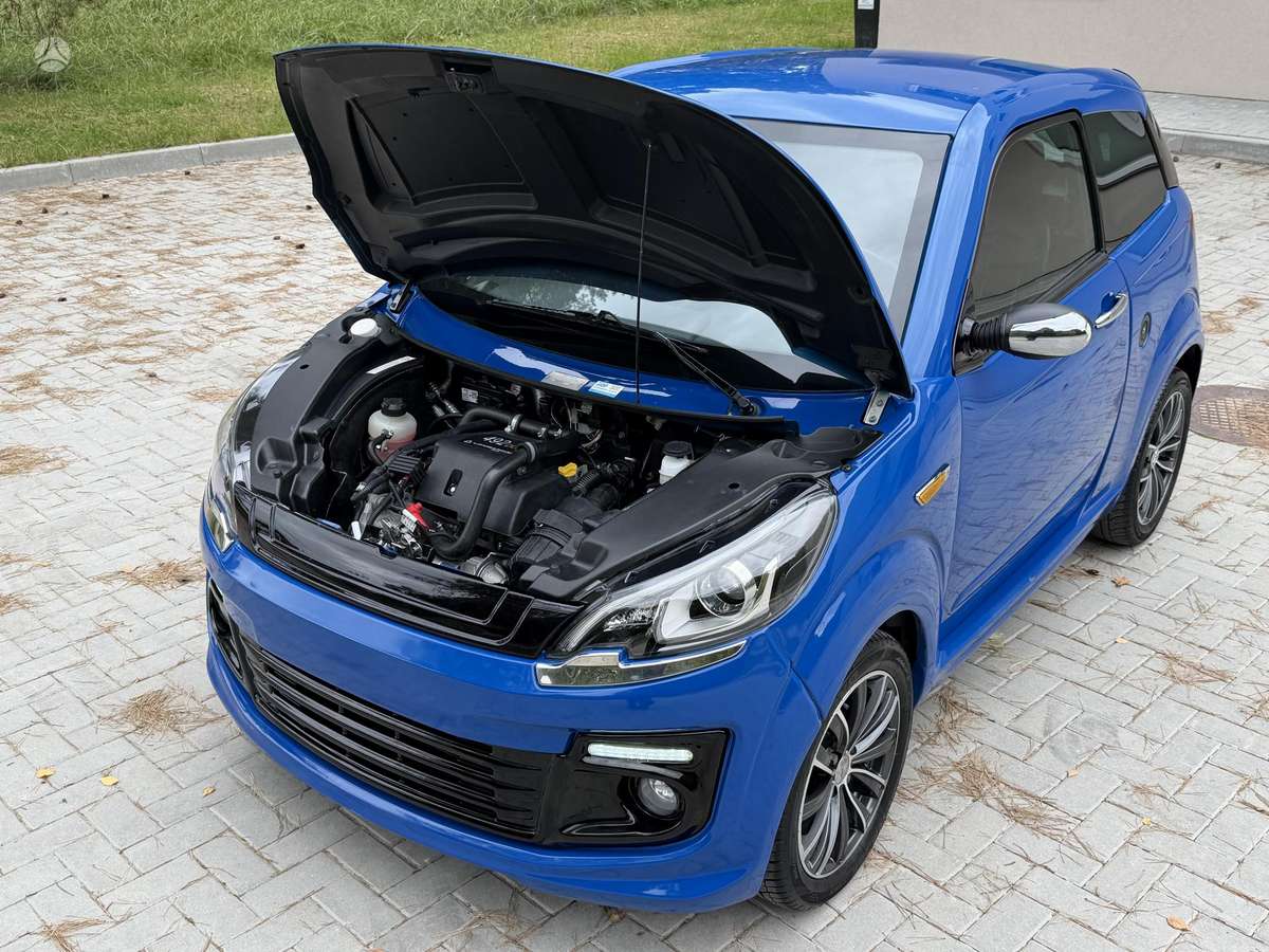 Ligier JS50, 0.5 l., hatchback
