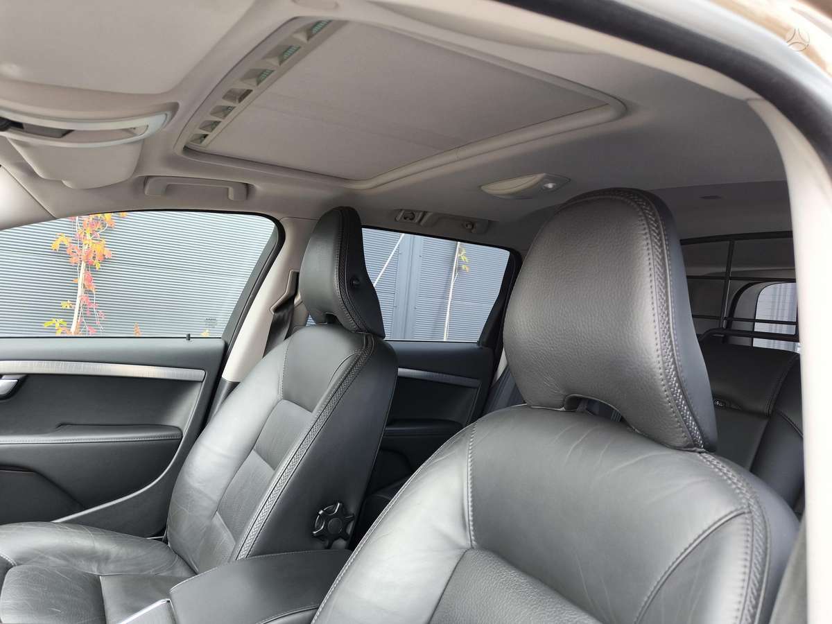 Volvo XC70, 2.4 l., Универсал