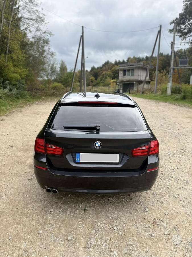 BMW 520, universalas