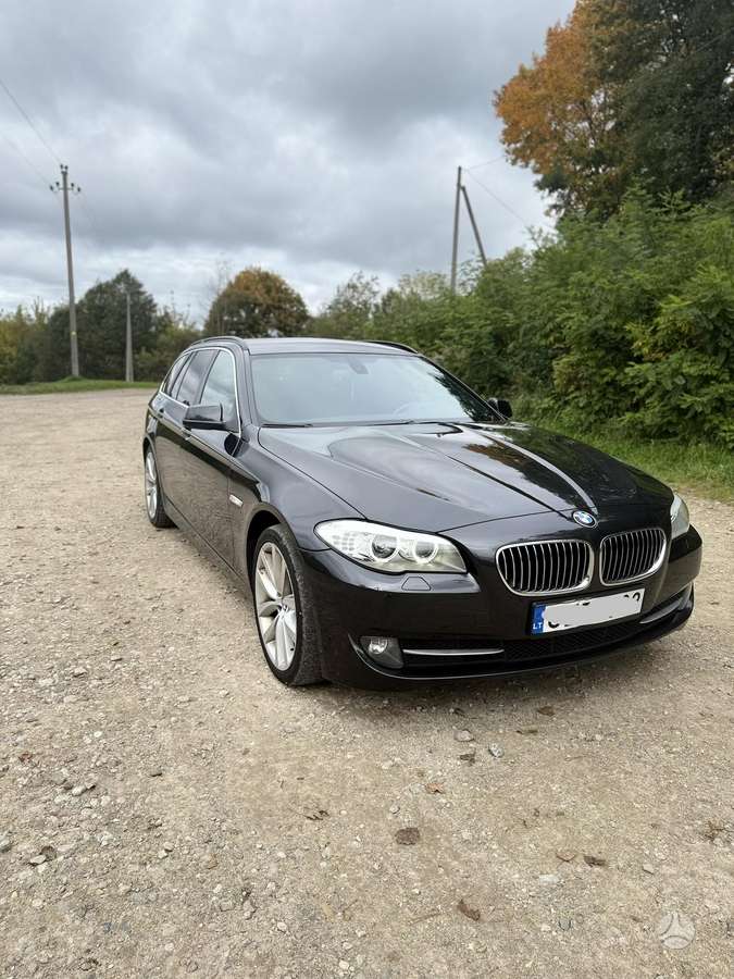 BMW 520, Универсал