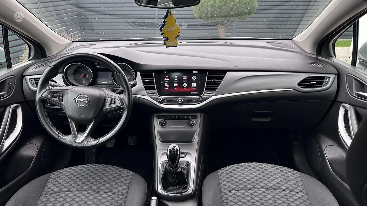 Opel Astra, 1.6 l., Хэтчбек
