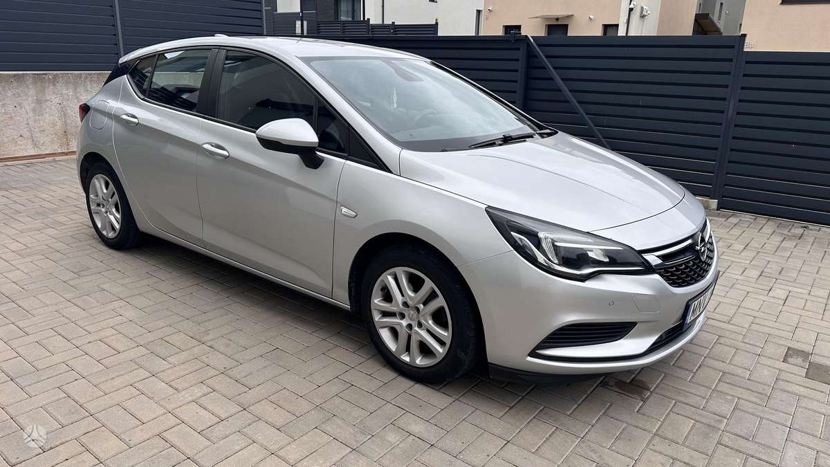 Opel Astra, 1.6 l., Хэтчбек
