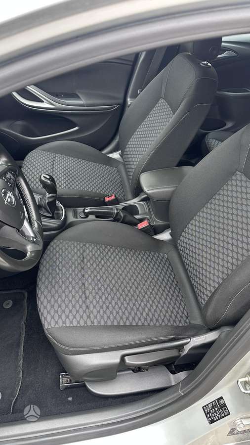 Opel Astra, 1.6 l., Хэтчбек