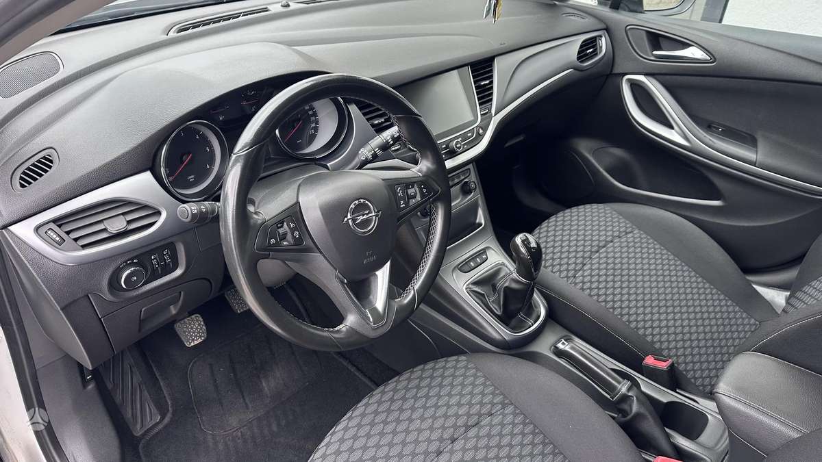 Opel Astra, 1.6 l., Хэтчбек