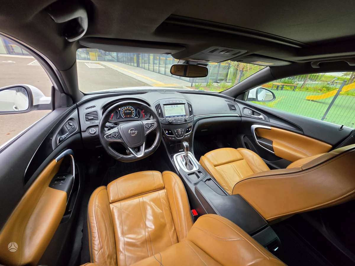 Opel Insignia, 2.0 l., wagon