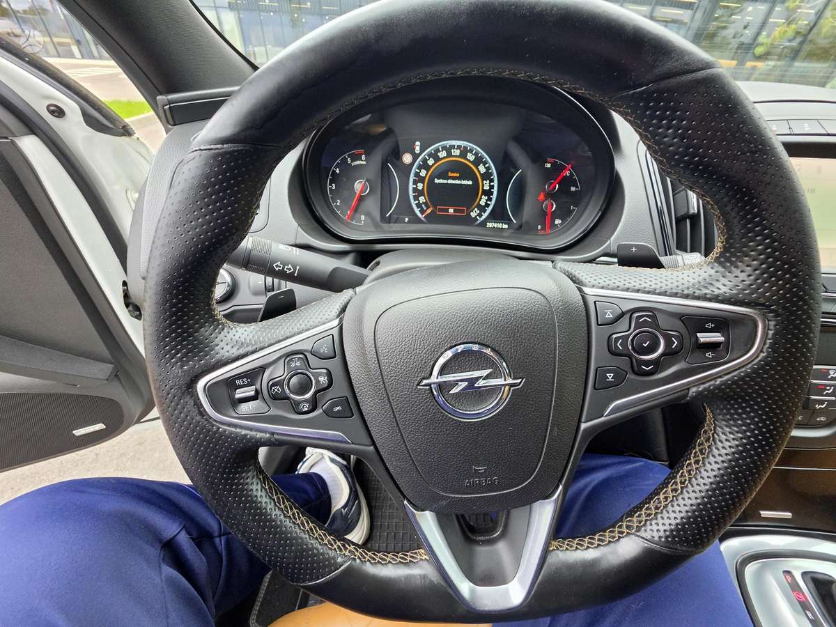 Opel Insignia, 2.0 l., wagon