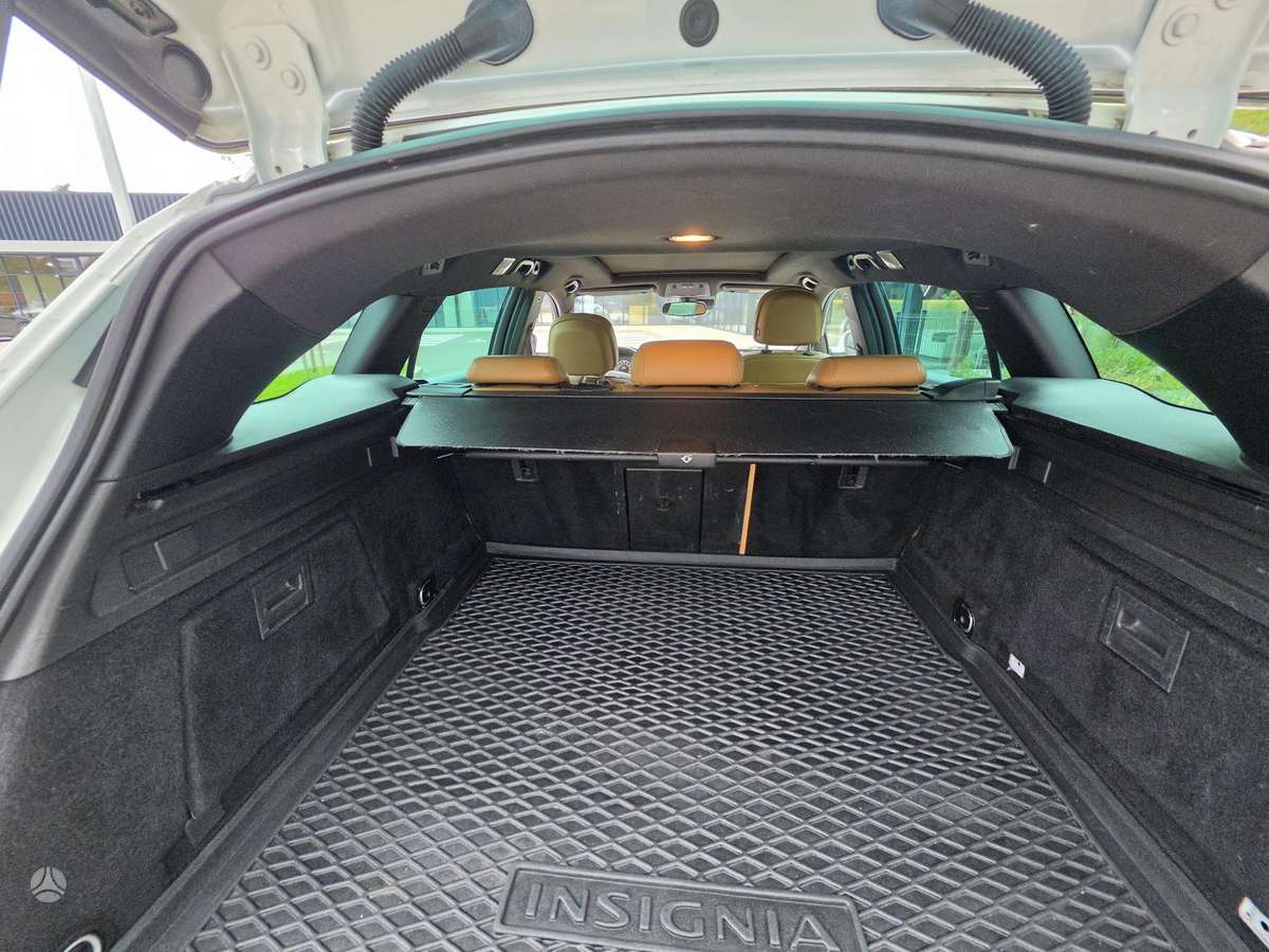 Opel Insignia, 2.0 l., wagon