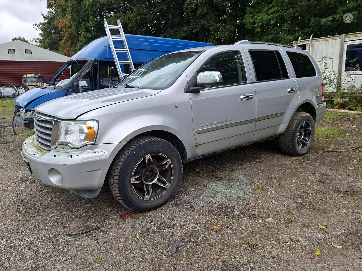 Chrysler Aspen по частям