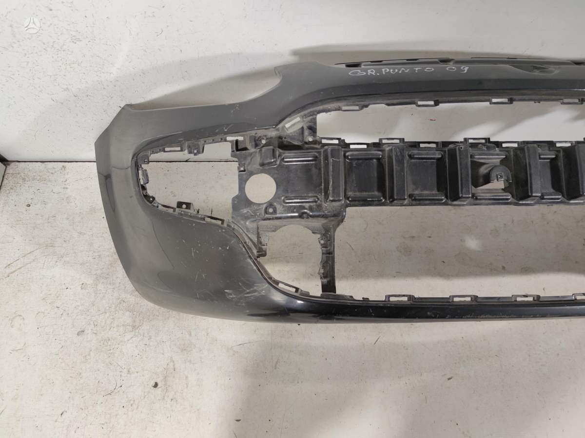 Fiat Punto бамперы (буфера), фары