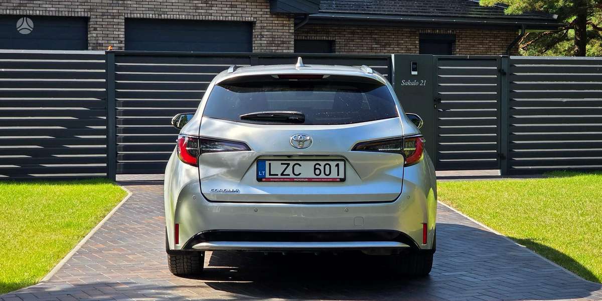Toyota Corolla, 1.2 l., Универсал