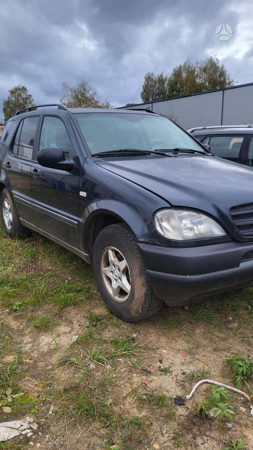 Mercedes-Benz ML320