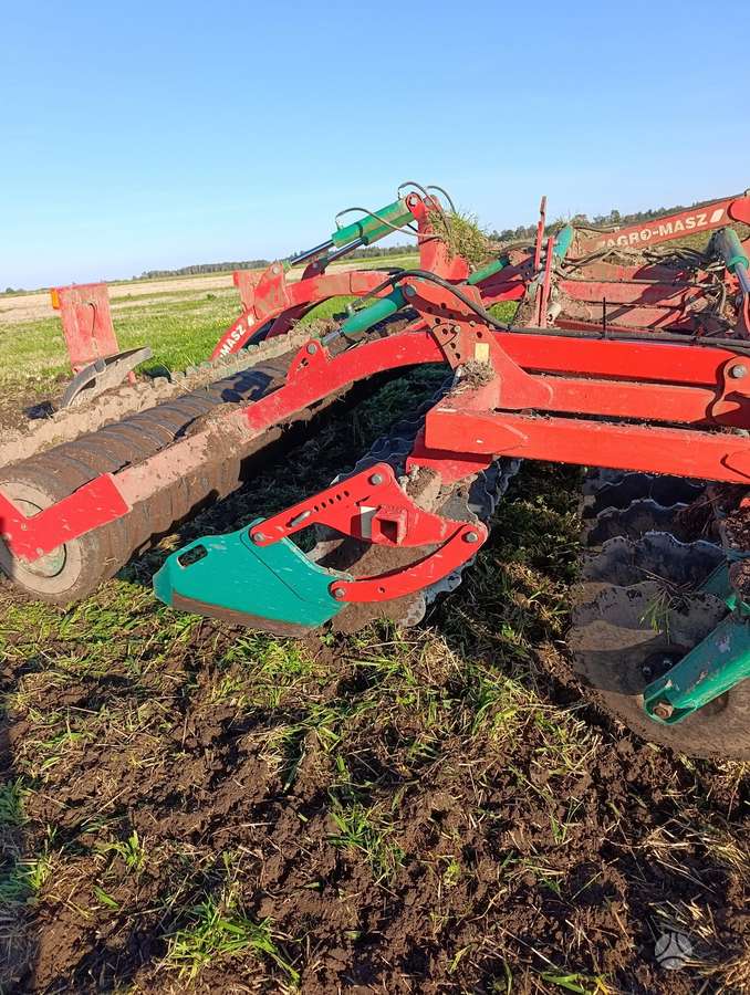 AGRO-MASZ BT60, scrapers, scrubbers
