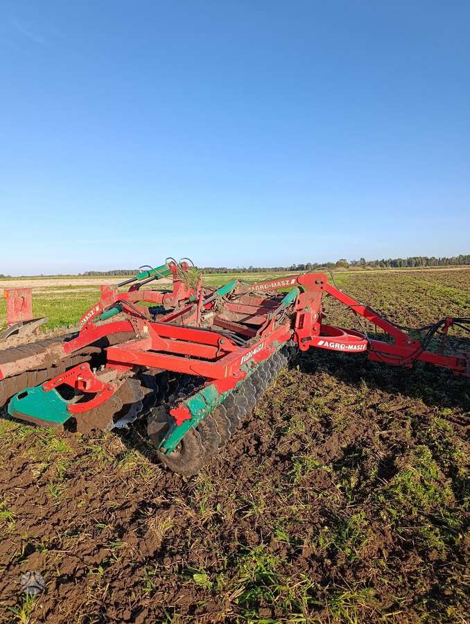 AGRO-MASZ BT60, scrapers, scrubbers