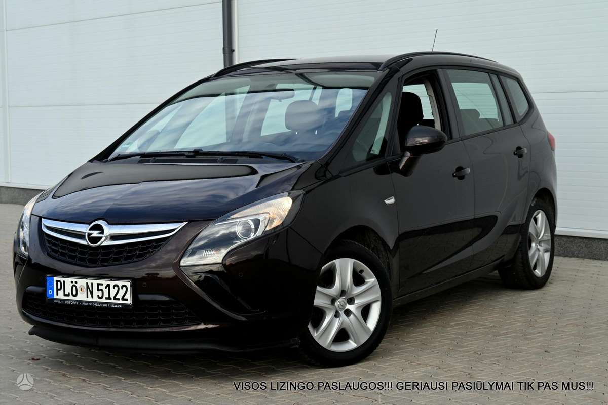 Opel Zafira 2012 — салон