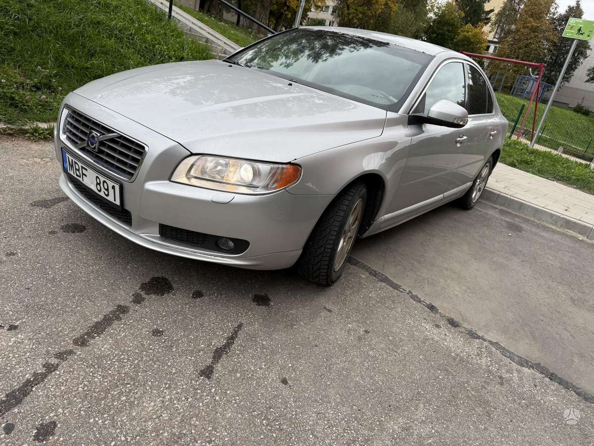 Volvo S80, 2.4 l., Седан