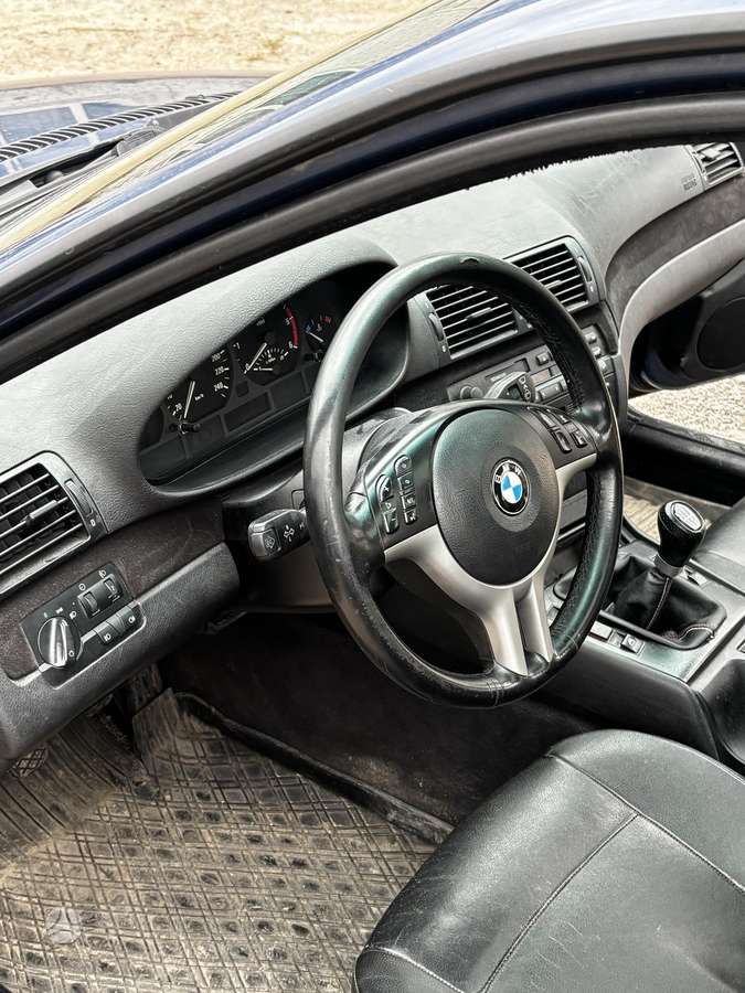 BMW 320, sedanas