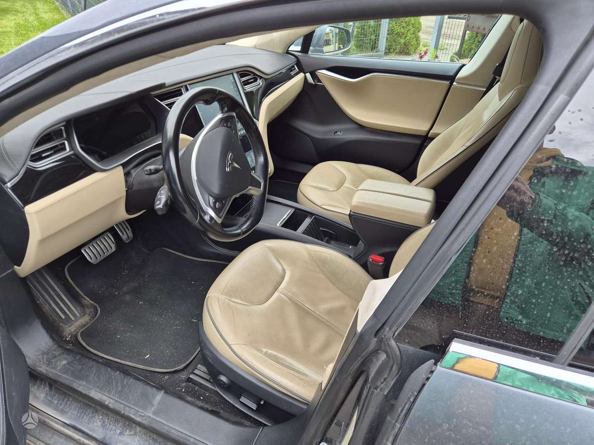 Tesla Model S, 90 кВт·ч, Седан