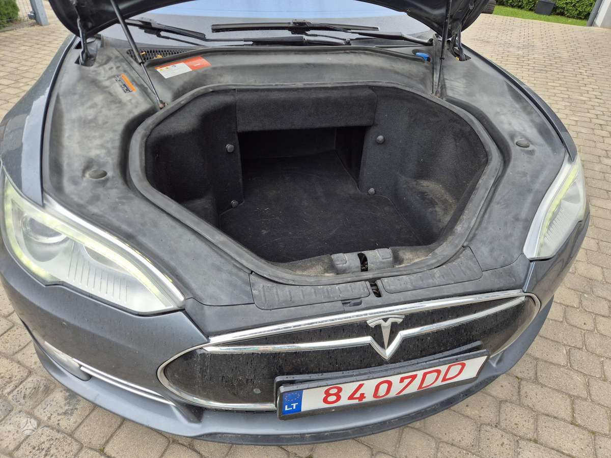 Tesla Model S, 90 кВт·ч, Седан